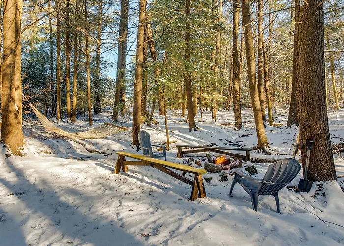 Charming Blakeslee Vacation Rental With Fire Pit!