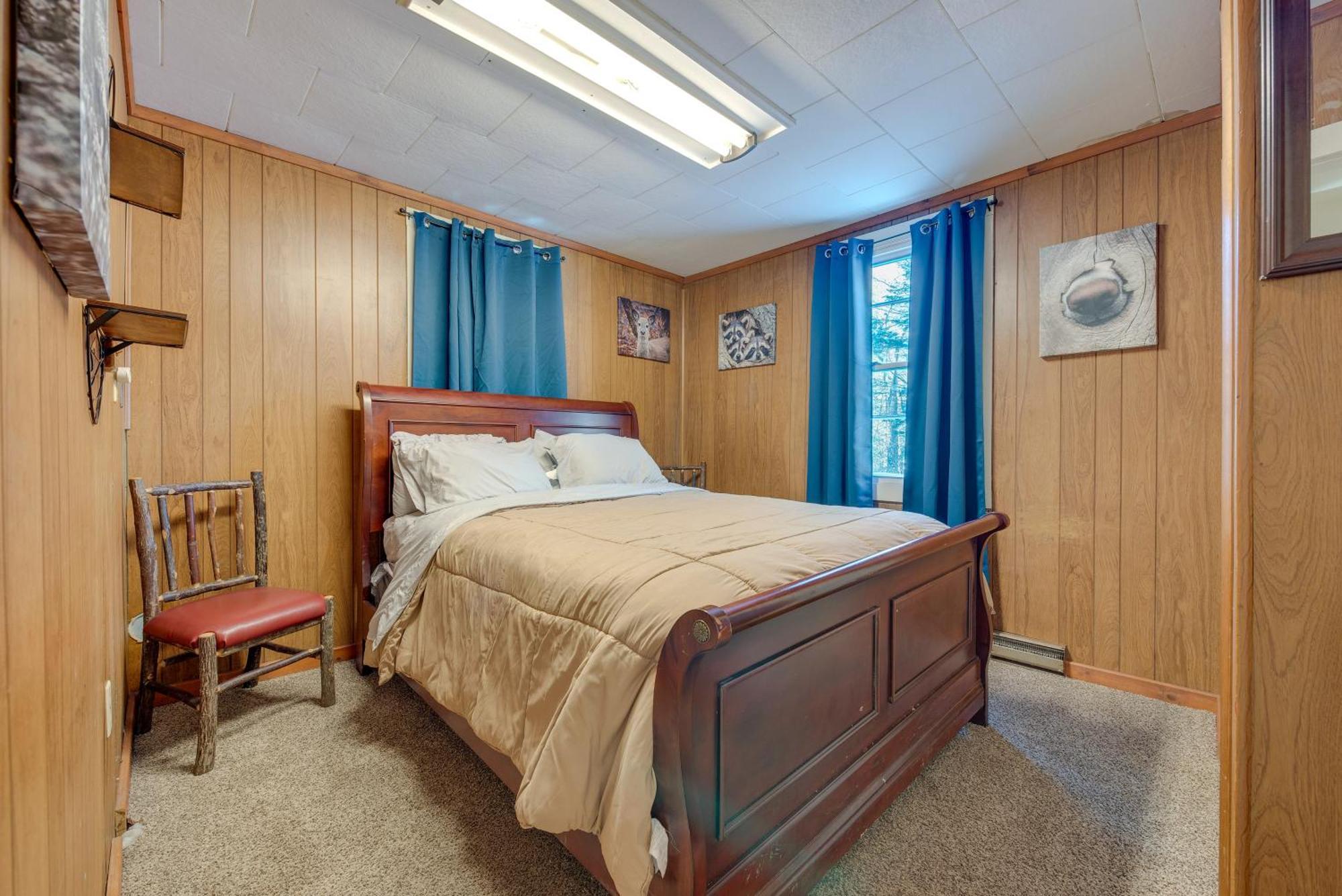 Holiday home Charming Vacation With Fire Pit! Blakeslee
